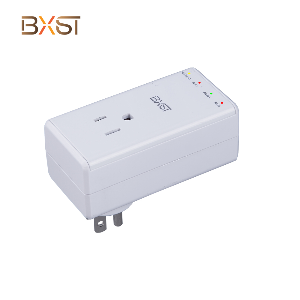 220V US ปลั๊กภายใต้ตู้เย็นแรงดันไฟฟ้า Protector BX-V157