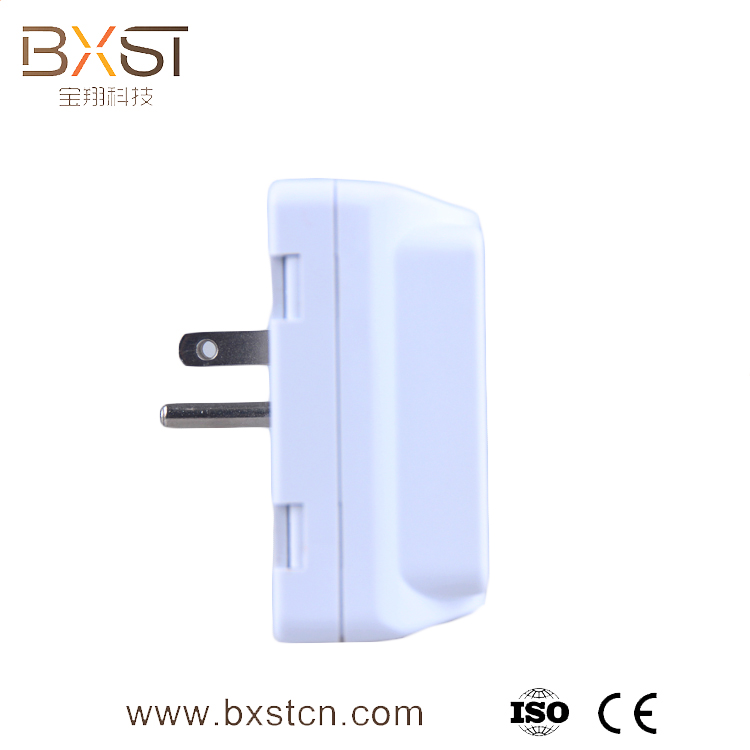 BXST เครื่องป้องกันแรงดันไฟฟ้าซ็อกเก็ตสำหรับผนัง V071