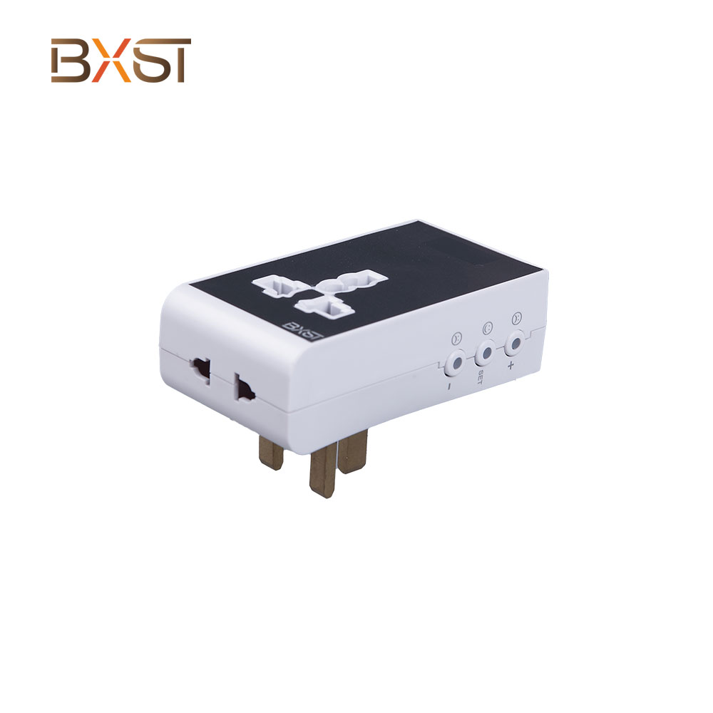 BXST 15A 220V พีซีตู้เย็นแรงดันไฟฟ้าป้องกันแรงดันไฟฟ้าสำหรับบ้าน v153-d-uk